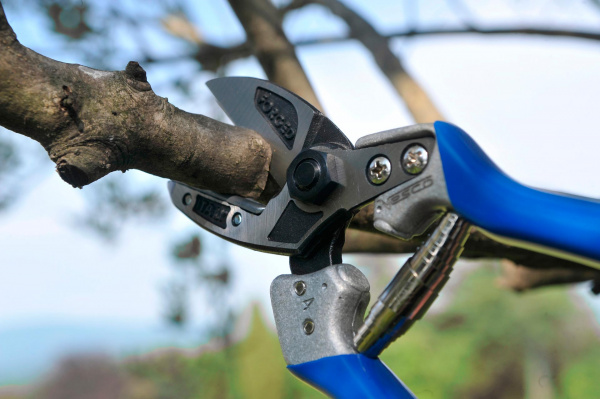 Секатор Vesco A4